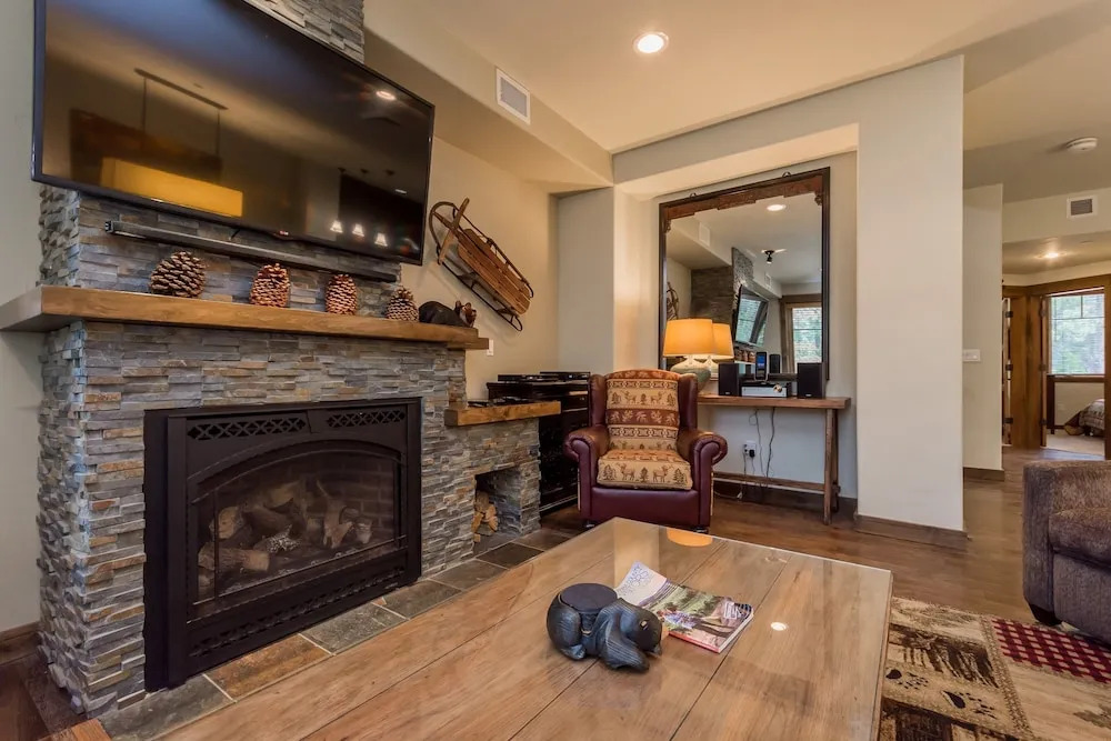 Woodwinds #1323 4 Bedroom Townhouse