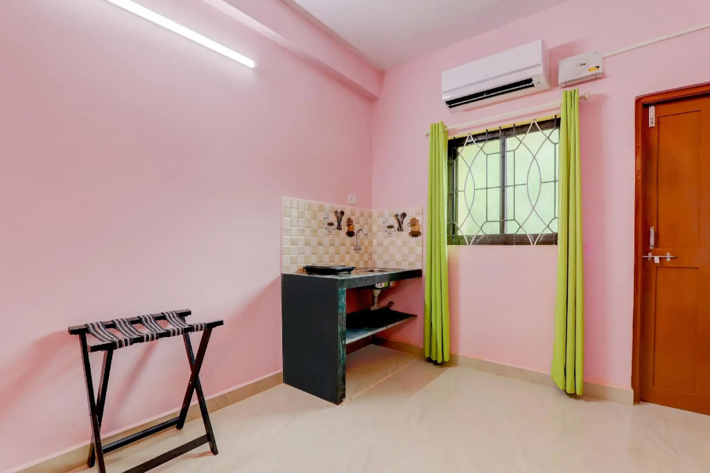 OYO Flagship 44105 Peaceful Studios Candolim