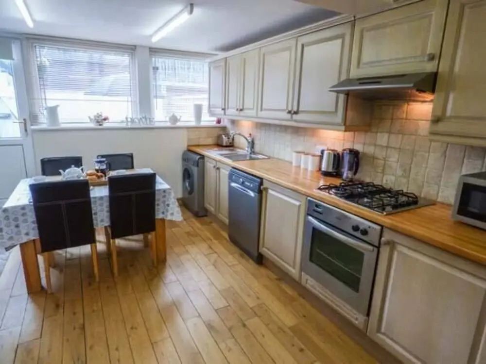 4 Railway Terrace