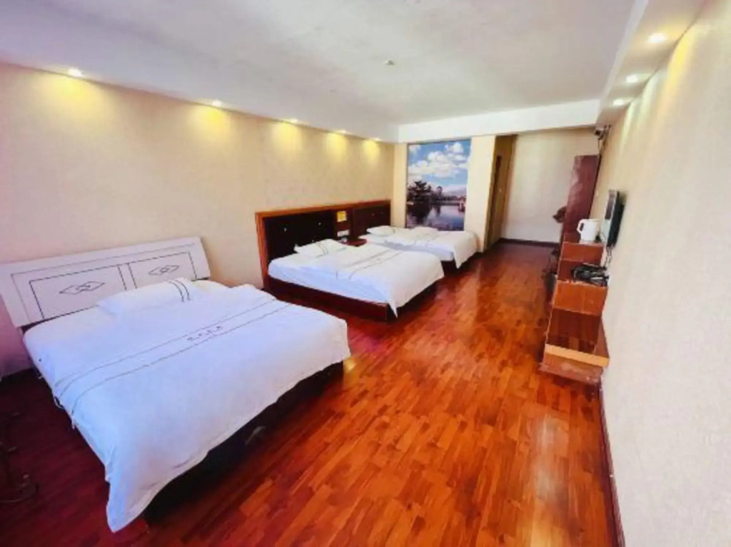 Lihai Business Hotel