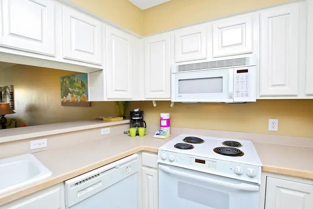 Pleasure Isle Villas 30B by Youngs Suncoast