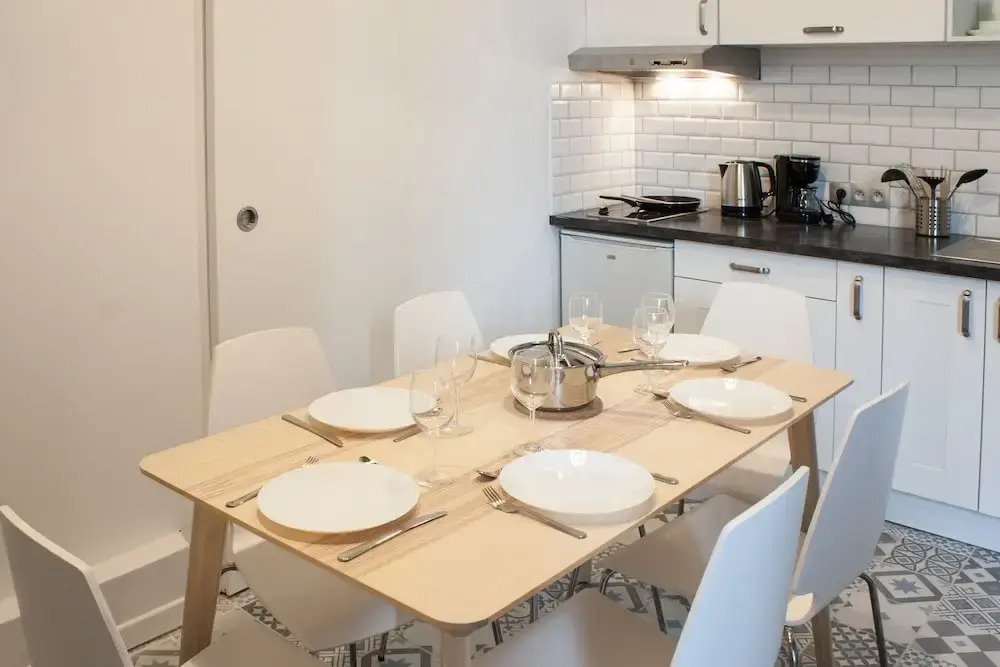 Grand T2 Vieux Tours Immeuble historique