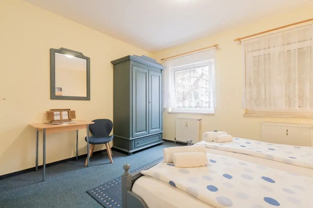Hotel Kryoms 108
