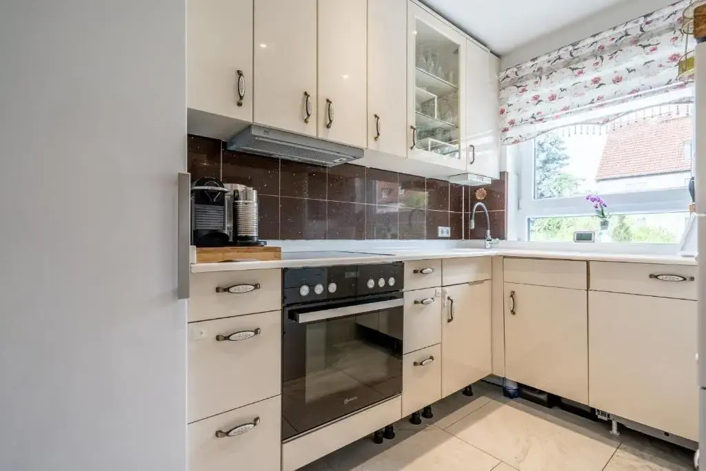 ID 5963 | Private House