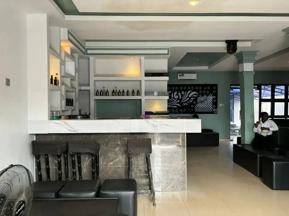 Aotel Accent Hotels and Suite