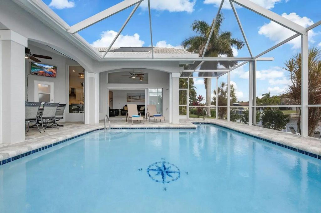 STUNNING Gulf Access Villa with Heated Pool - Villa Southern Paradise - Roelens Vacations