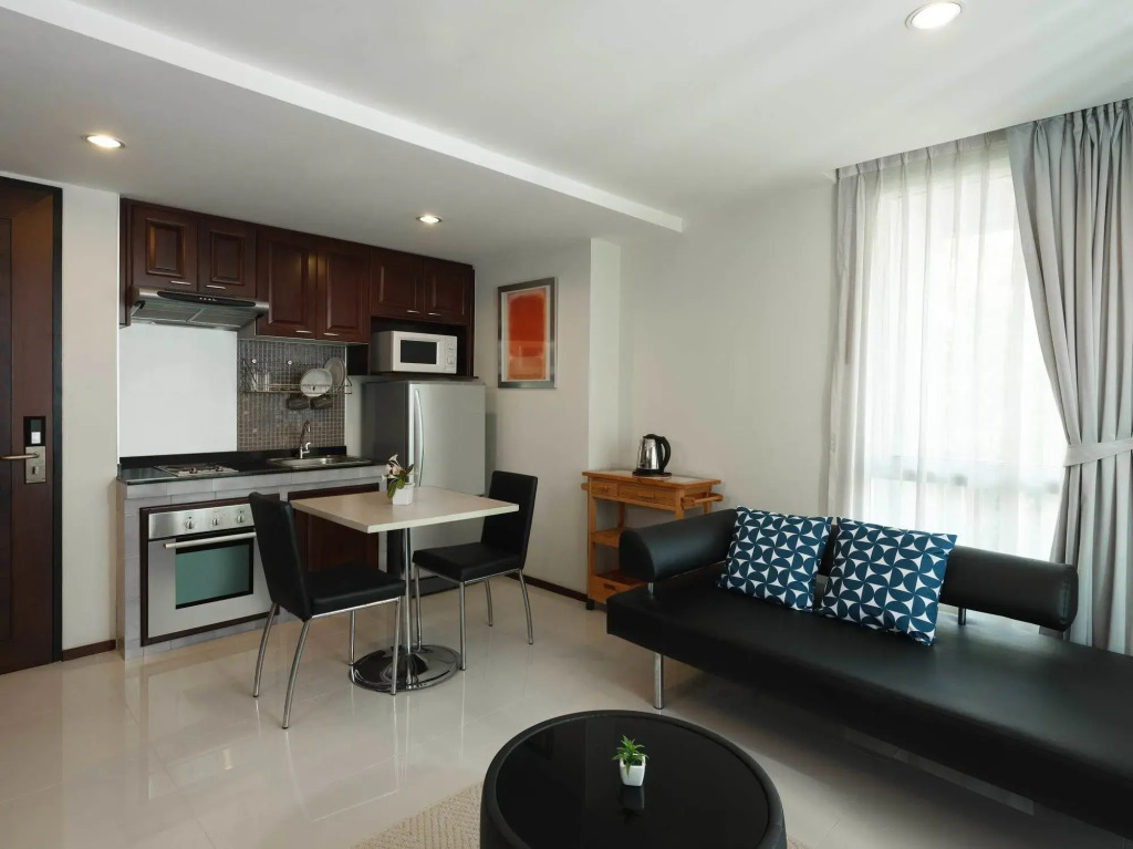 Silom Lofts