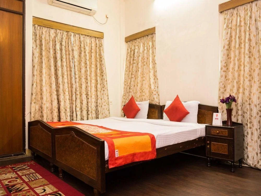 Coral Residency CL 36 Sector 2 by OYO Rooms
