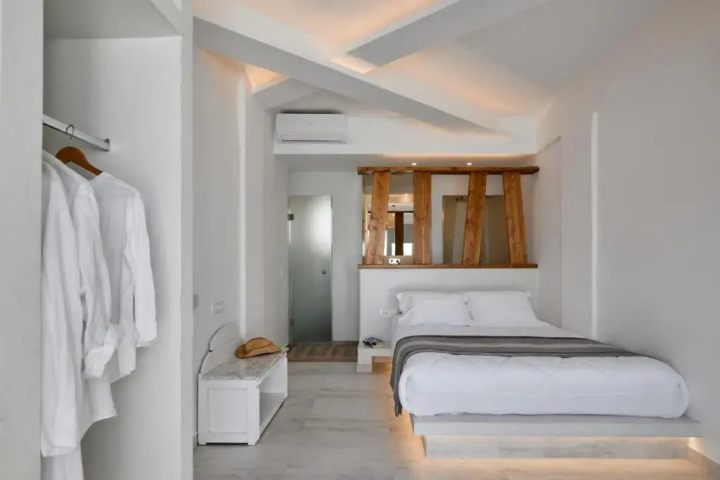 Santorini View Hotel, Adults Only 16+