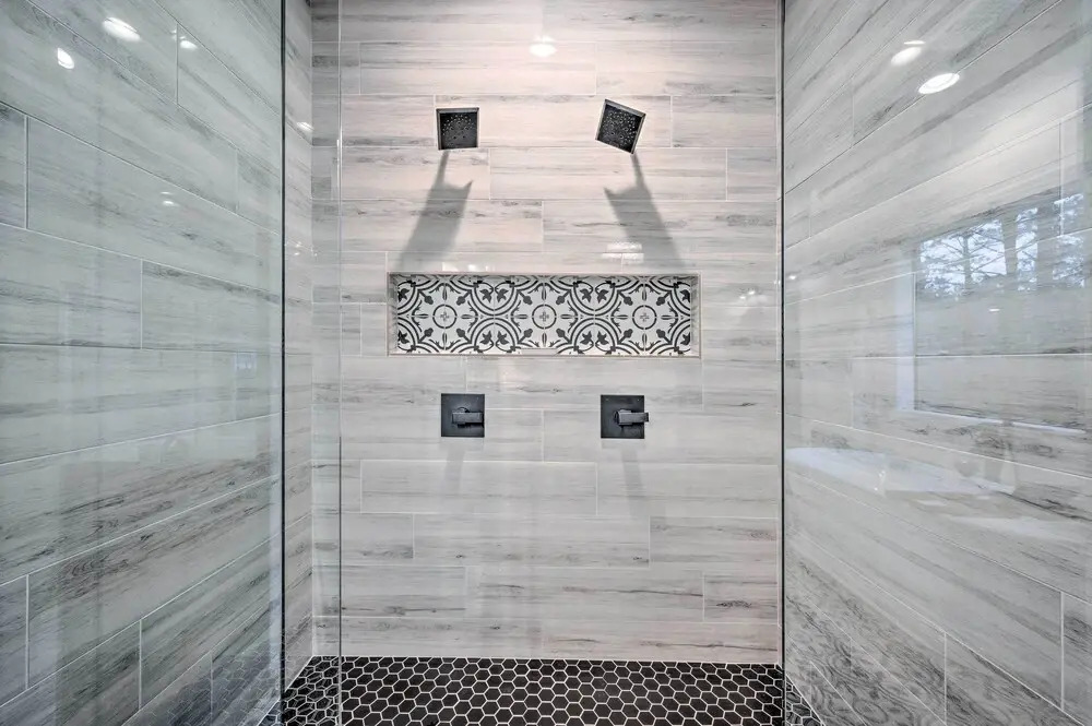Modern Cabin w/ Hot Tub: 1 Mi From Hochatown!