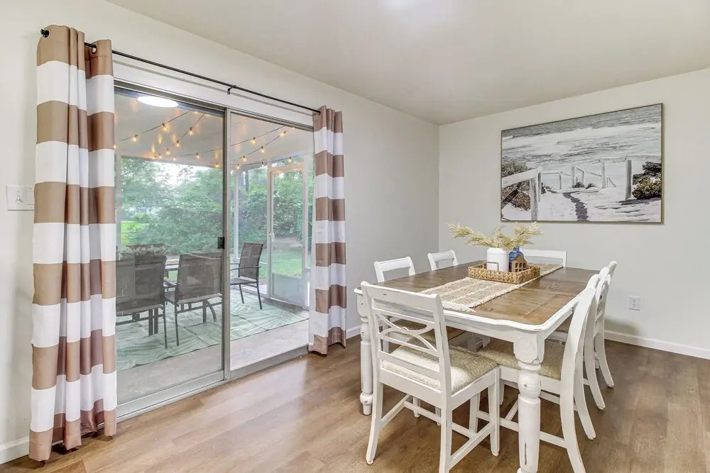 Garden City Home w/ Screened Porch: Near Savannah!