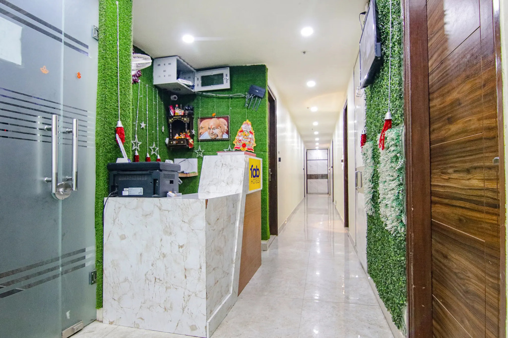FabHotel Waypoint Inn