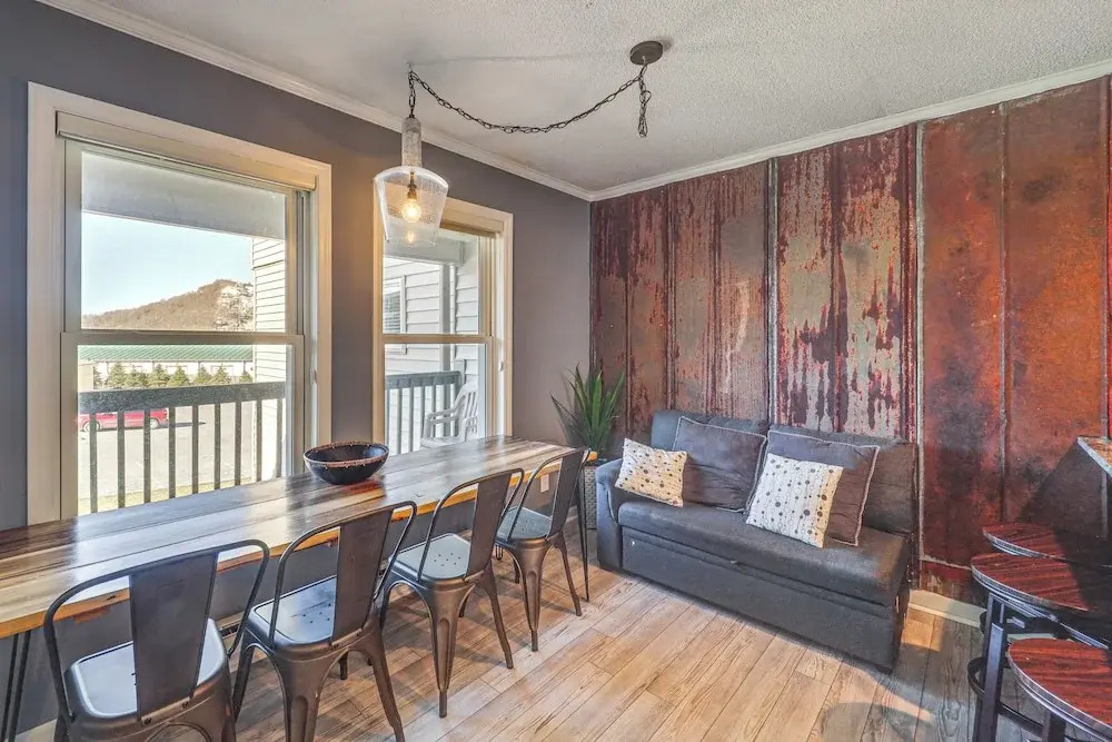 Resort Amenities: Beech Mtn Condo Near Skiing!