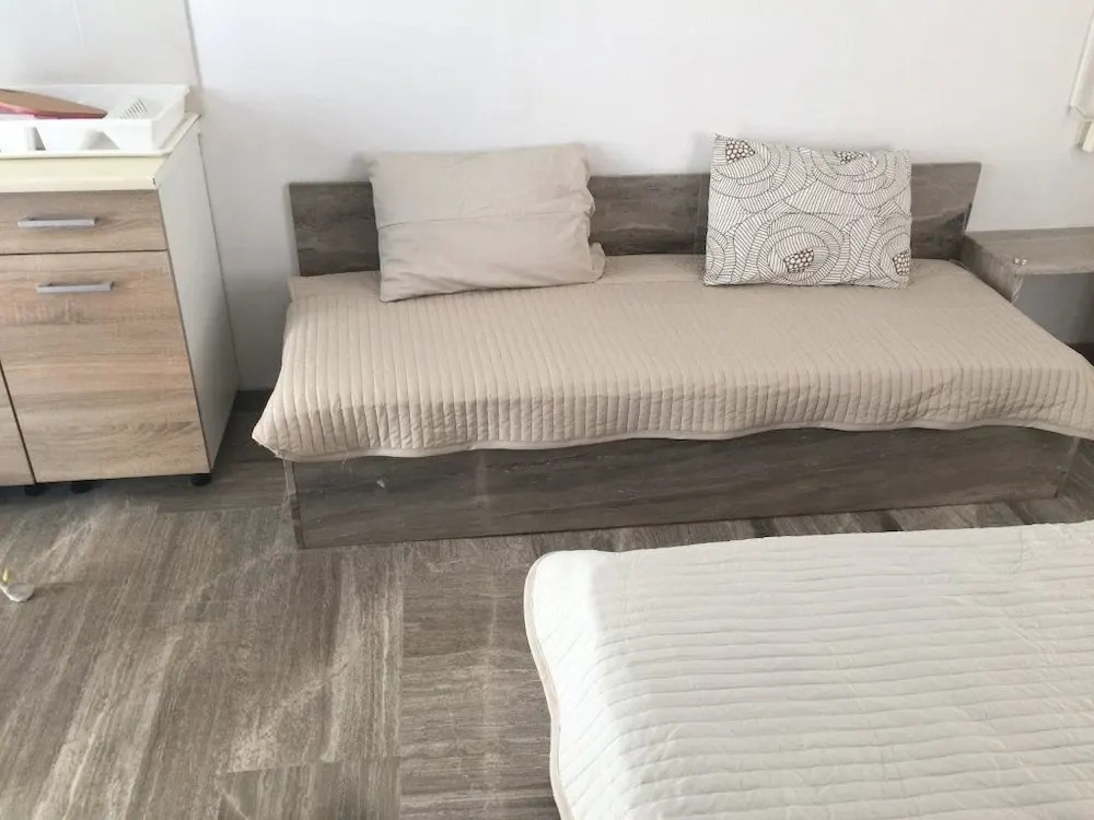 Alexandros Apartments