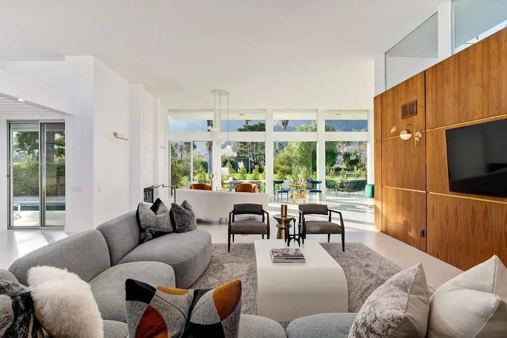 Indian Canyon Oasis in Palm Springs
