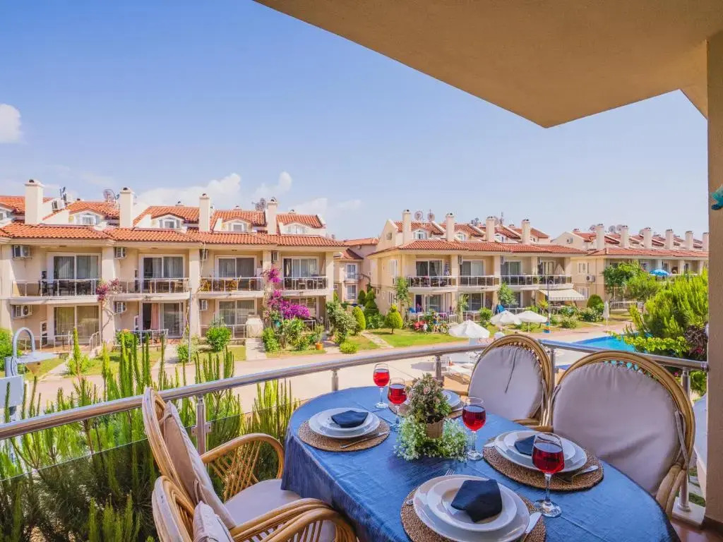 Sunset Beach Club Aqua Lettings