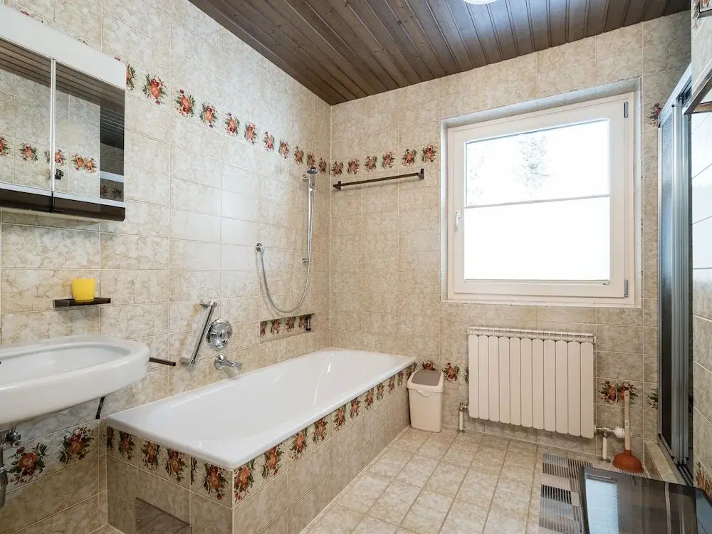 Holiday Home in Königsleiten With Terrace, Garden, Parking