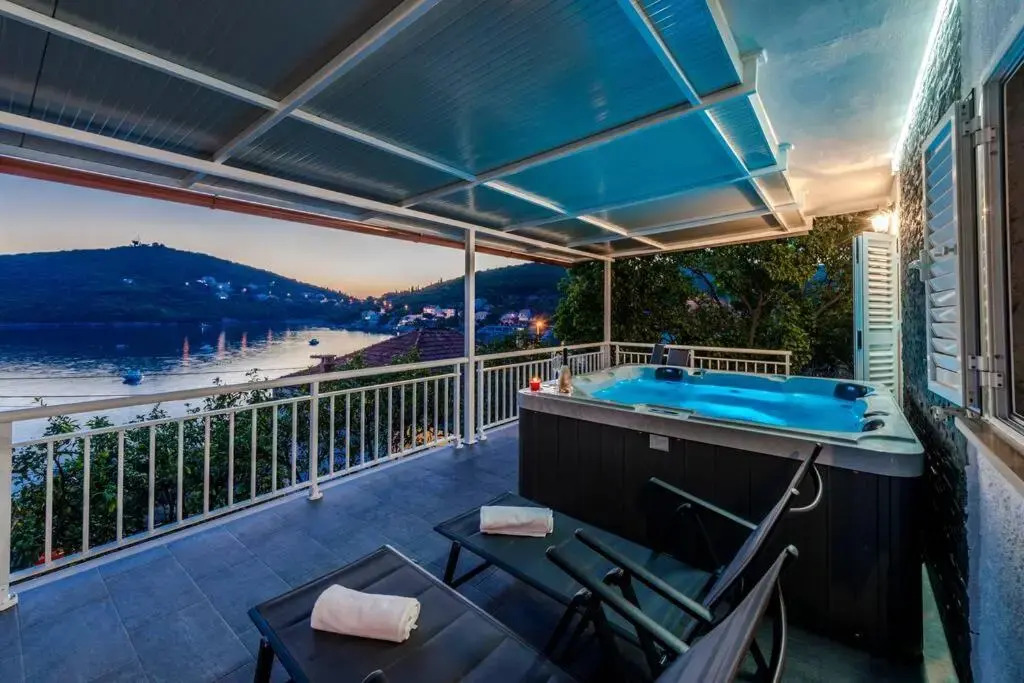 Villa Lora