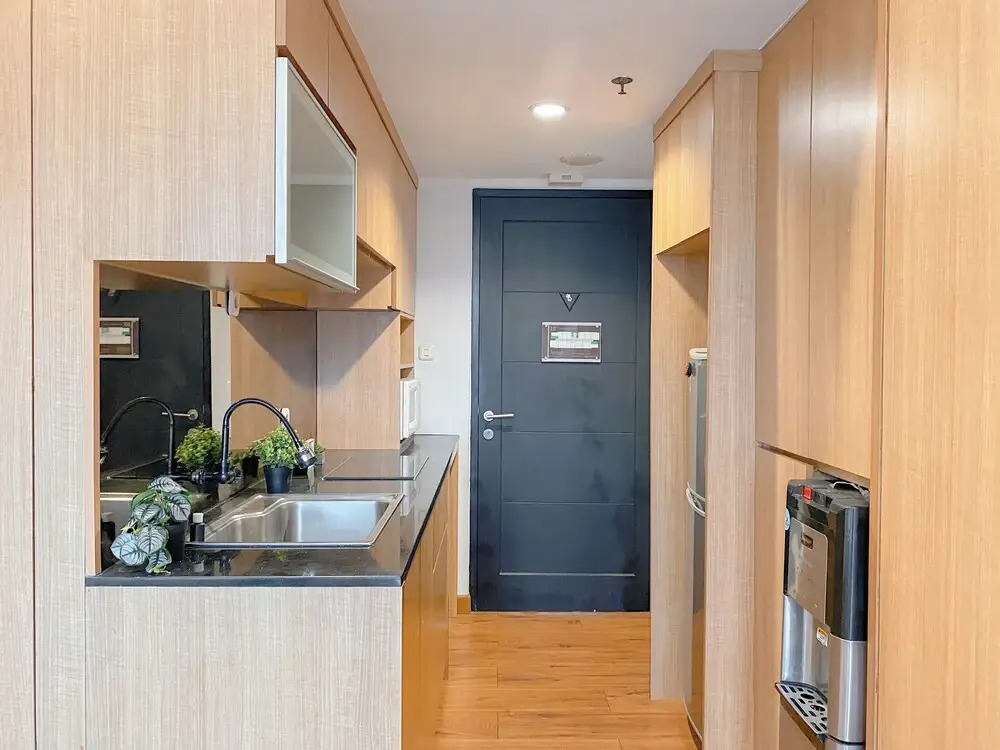 Warm Neutral Look Studio Apartment Ambassade Kuningan