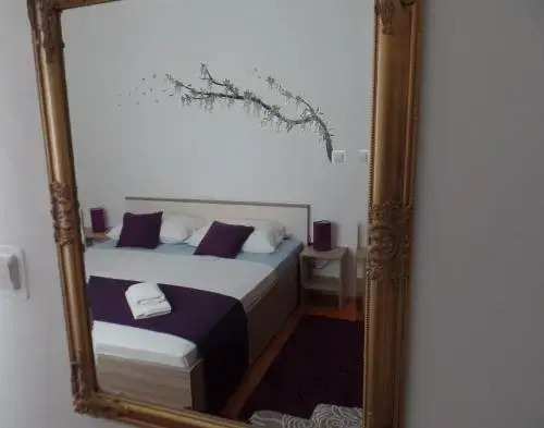 Apartment 4M