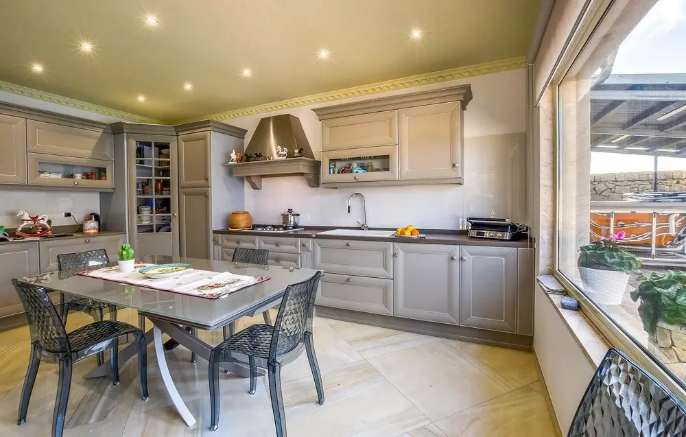 Nice Home in Modica With 5 Bedrooms, Outdoor Swimming Pool and Swimming Pool