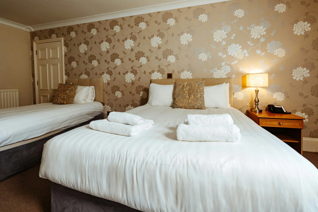 Woodland Manor Hotel