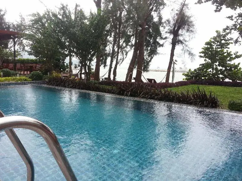 Tri-Shawa Resort