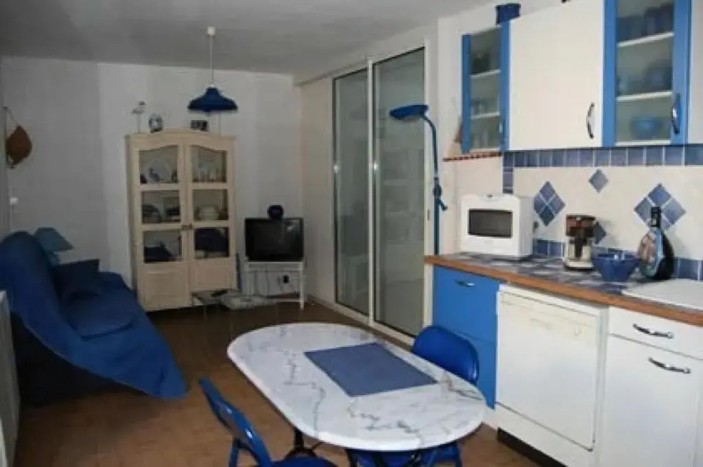 Résidence LE VILLAGE GREC - Maisons & Villas pour 5 Personnes 84