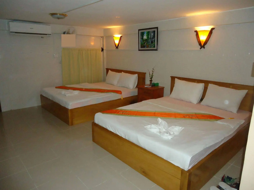 White River II Hostel