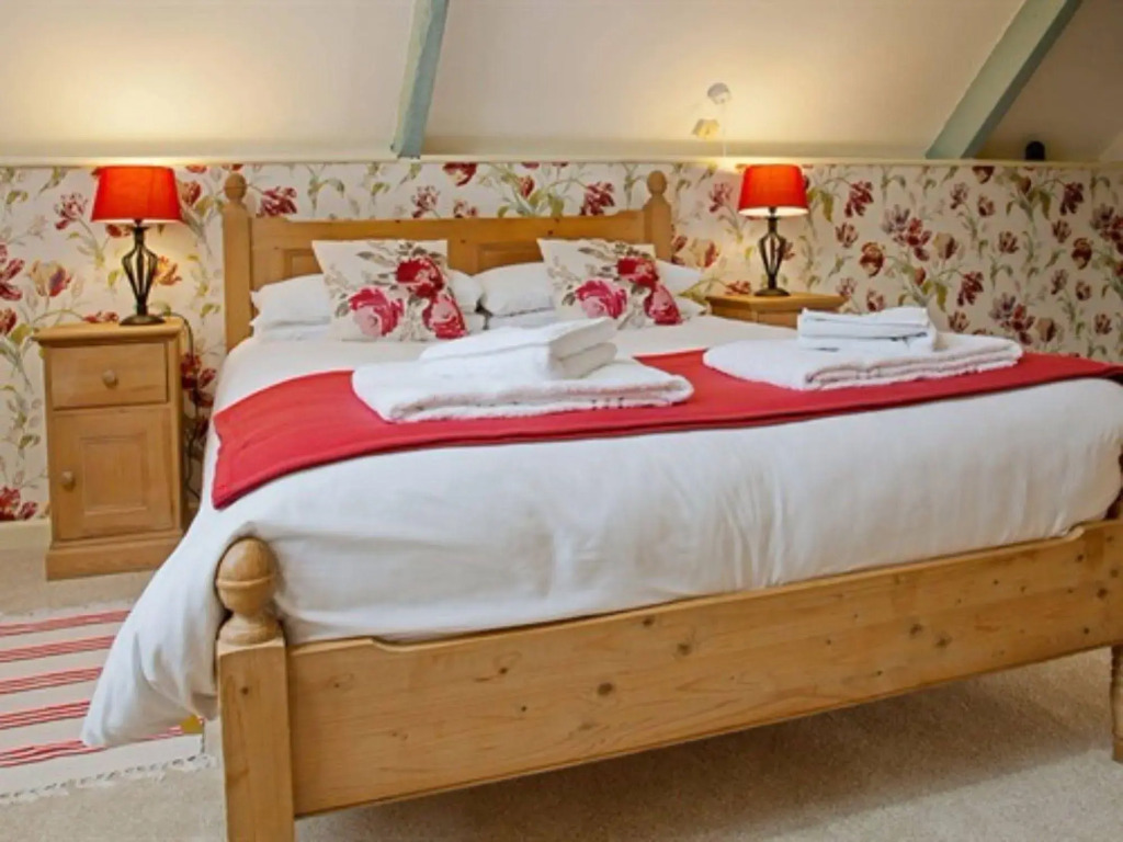 The Lion at West Pennard