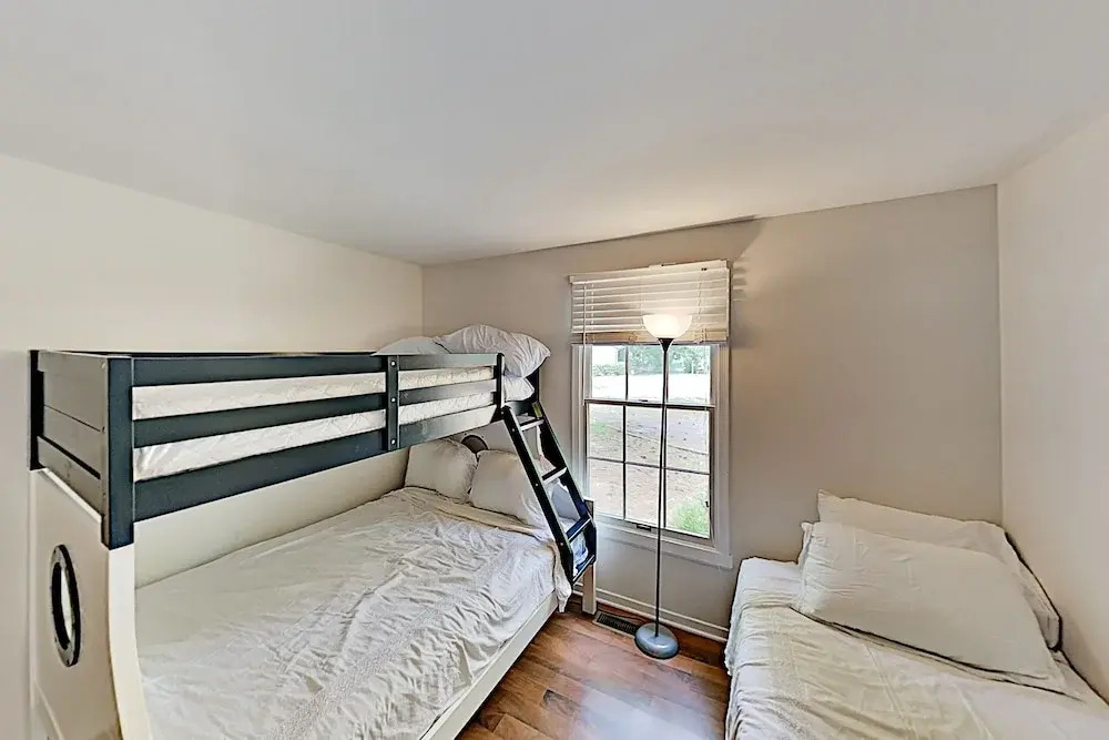 Ocean Pines Hideaway Near Beach, Pools & Golf 3 Bedroom Home