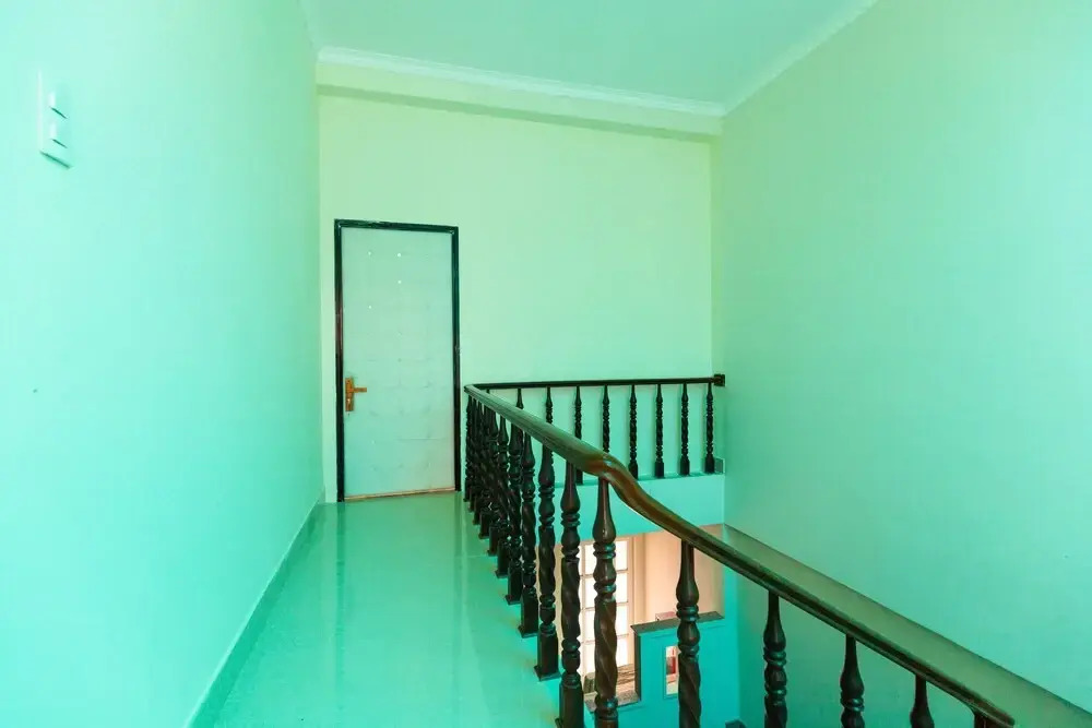 OYO 732 Dylan Hotel