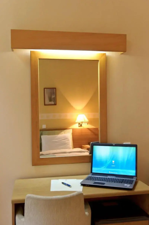 Anesis Hotel
