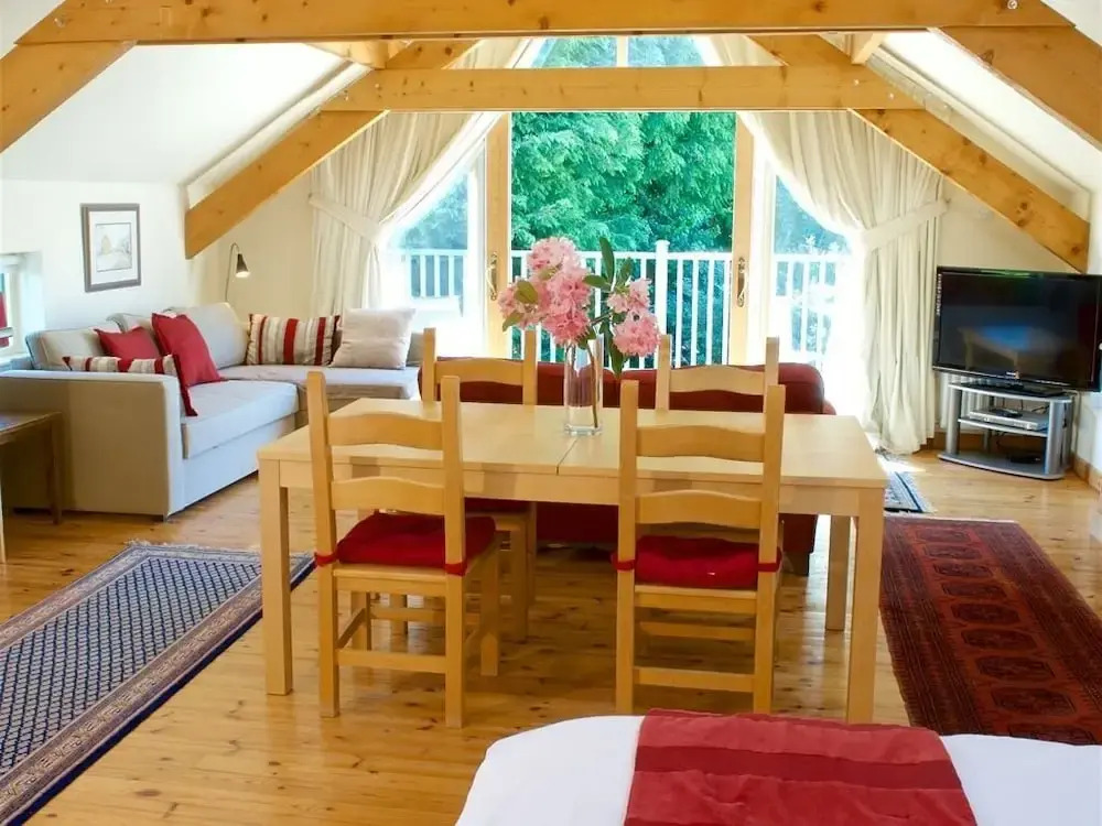 Cherryhill Lodge