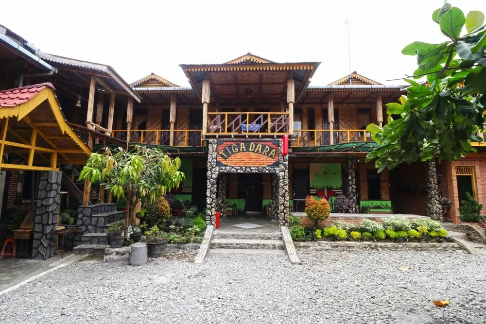 Batu Kapal Guest House & Jungle trekking