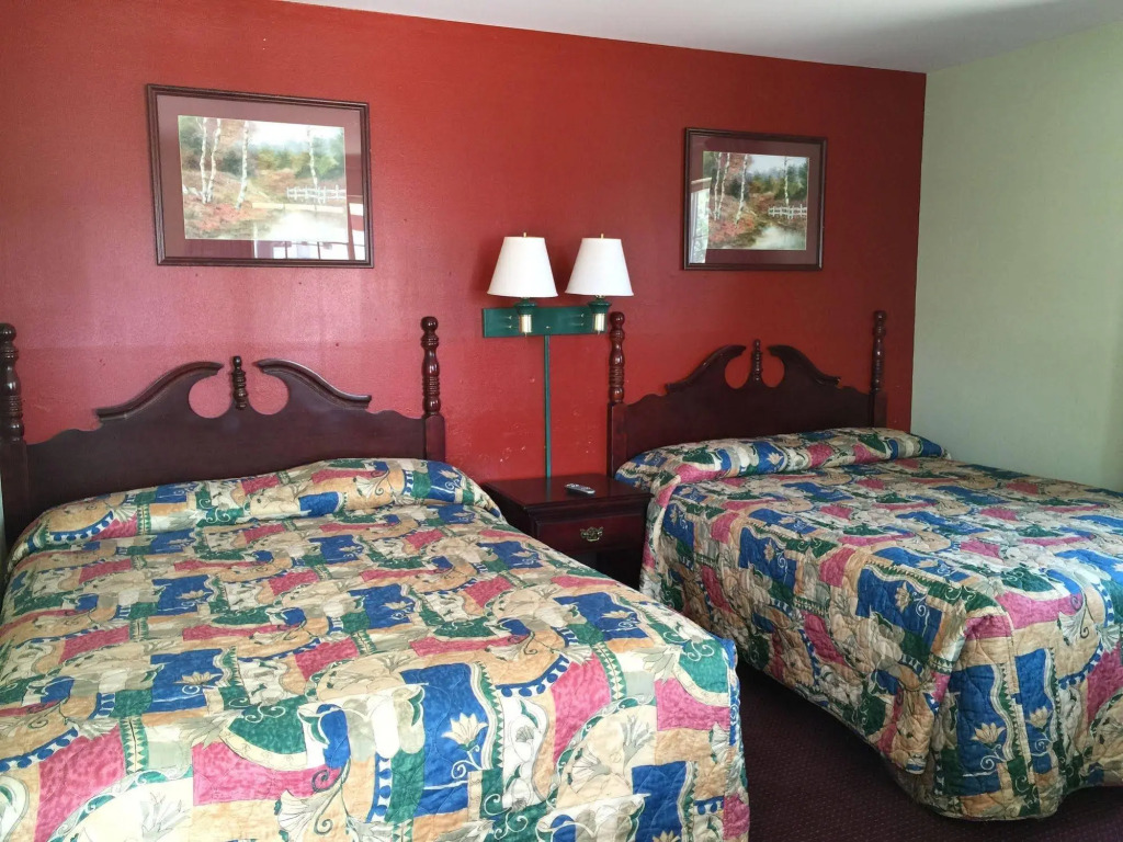 Travelers Motel