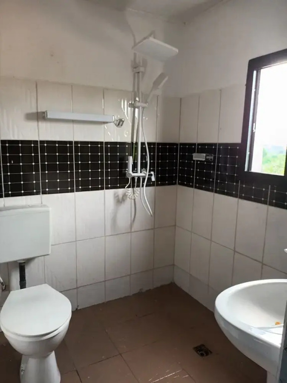 Ndouha House