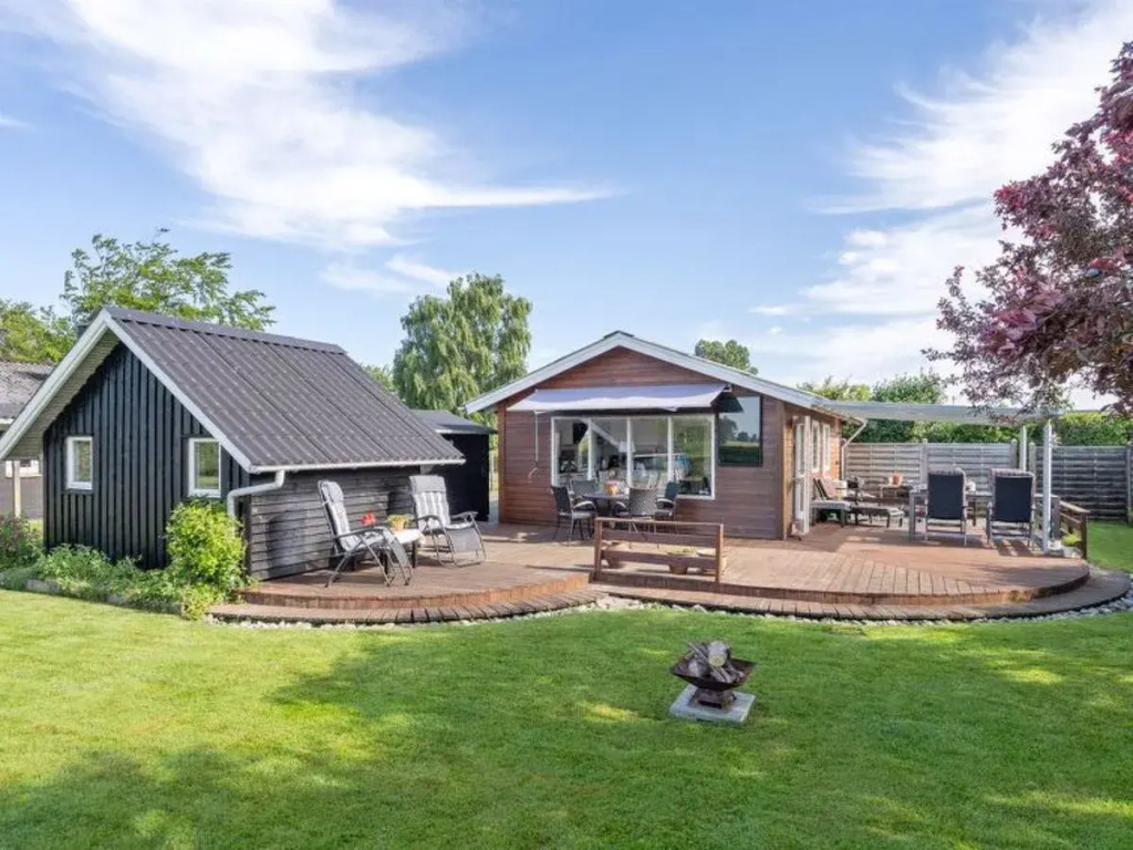 Holiday Home Ainikki - 200m from the sea by Interhome