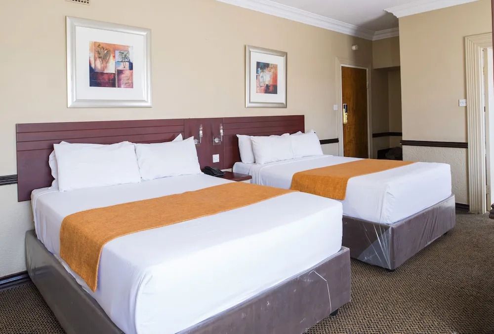 New Ambassador Hotel