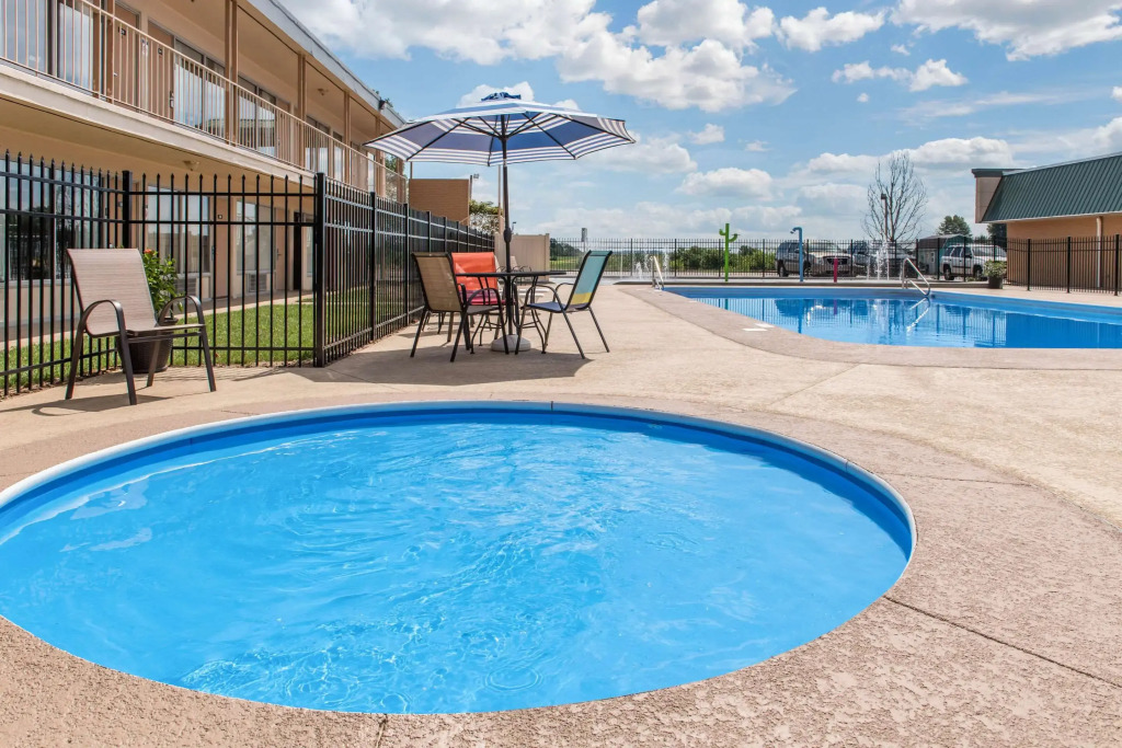 Quality Inn Huntingburg - Jasper