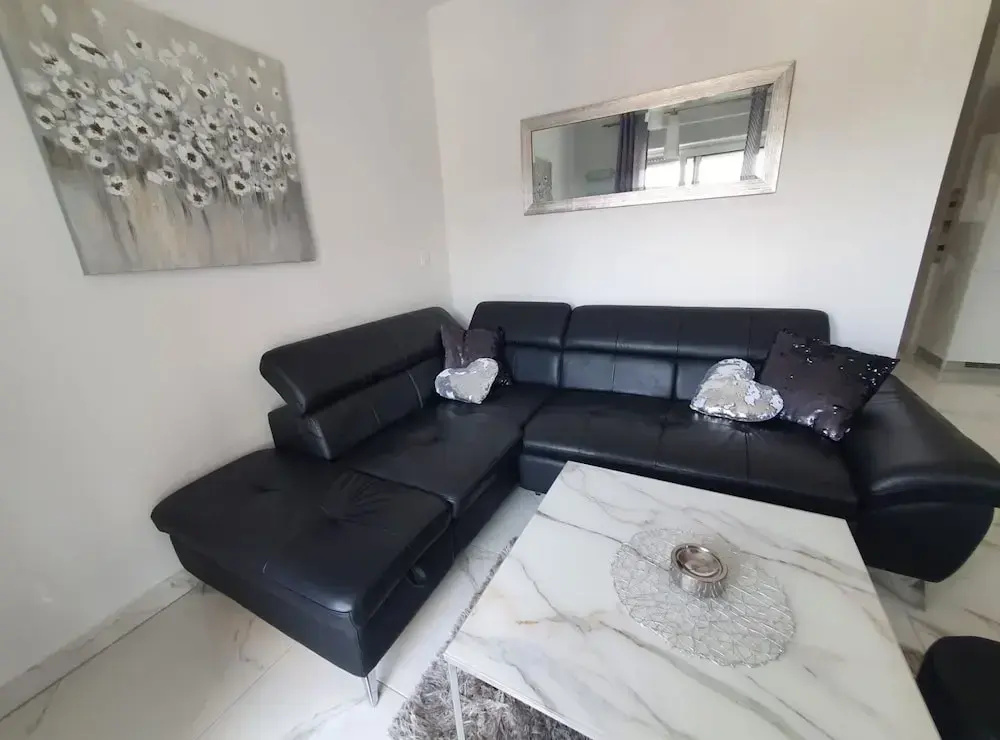 GUESTHOUSE Kastel Novi