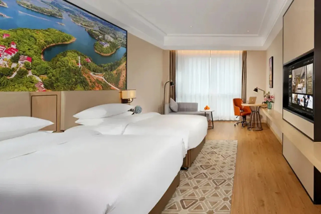 Vienna International Hotel (Chengdu Longquan Automobile City Aviation Academy Branch)