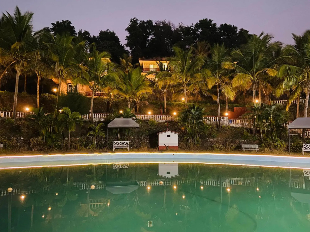 Indismart Woodbourne Resort