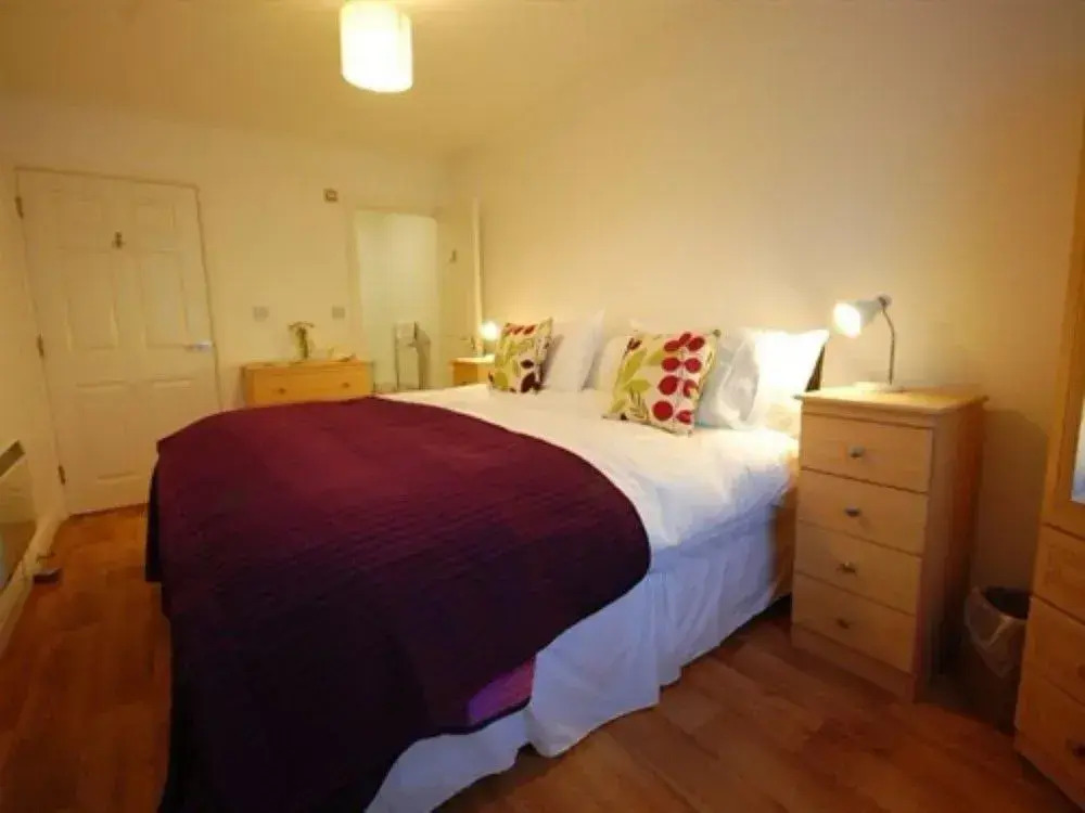 Kernow Homes - Travel accommodation