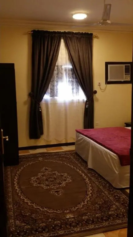 العييري للوحات المفروشة تبوك 2