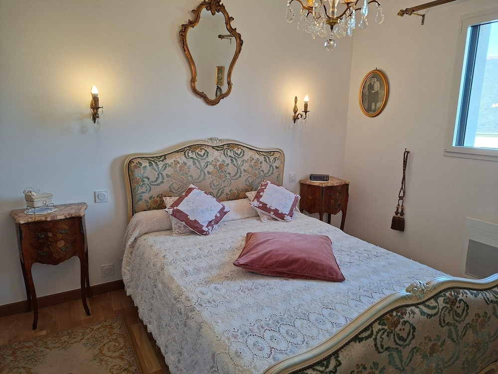 Ground Floor Holiday Home in Plestin des Greves