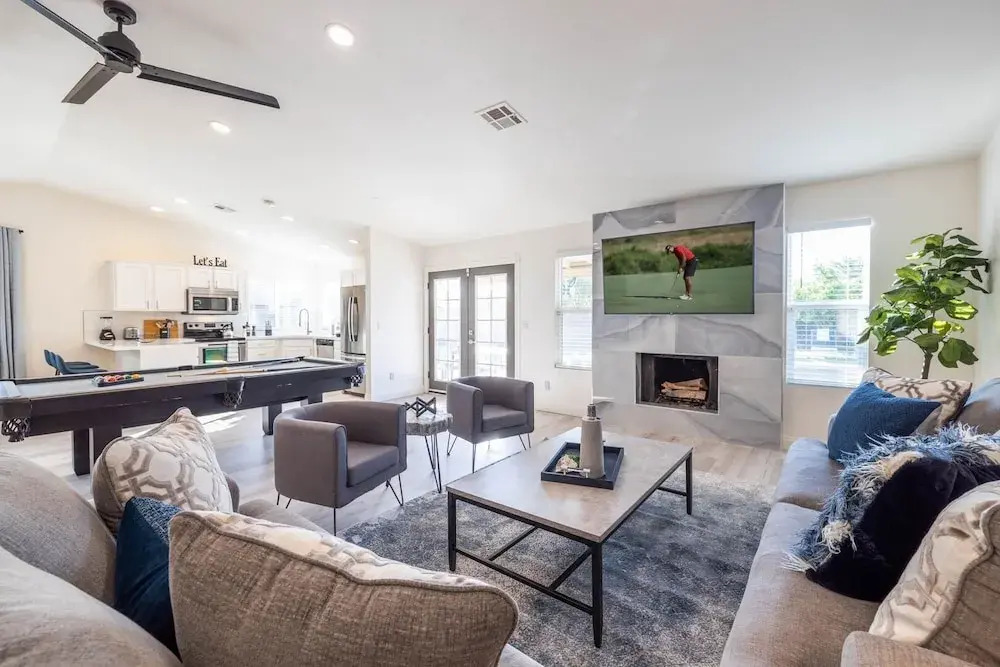 Scottsdale Sahuaro 4 Bedroom Home by RedAwning