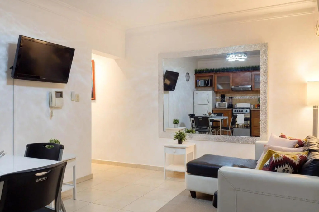 J. B Apartamentos