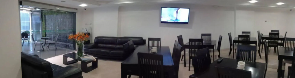 Hotel Calasanz Real