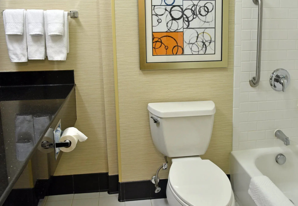 Fairfield Inn Hartford Airport